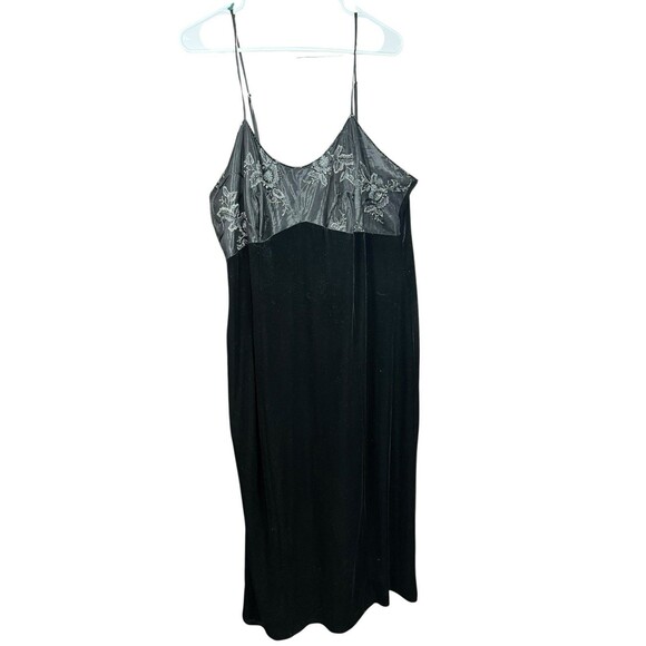 Lane Bryant NWT Babydoll Empire 18/20 Black Velvet Slip Dress Sequin Whimsigoth - Picture 2 of 16